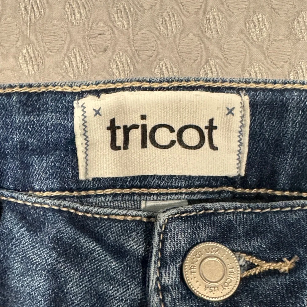 Tricot Distressed Skinny Jeans